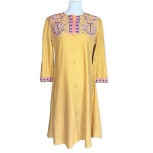 Vintage Indian inspired embroidered button front bell sleeve yellow dress small